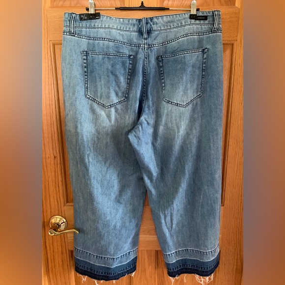 Liverpool High Waisted Wide Leg Cropped Jeans With Raw Frayed Hem Size 16/33 - Picture 3 of 10